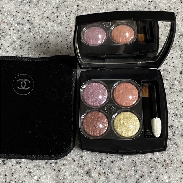 CHANEL  アイシャドウ　デリス