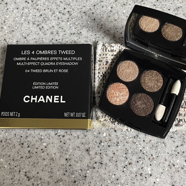 CHANEL  ツイードアイシャドウ　04