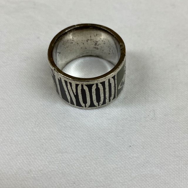 Vivienne Westwood(ヴィヴィアンウエストウッド)のビィビィアンウエストウッド　指輪 メンズのアクセサリー(リング(指輪))の商品写真