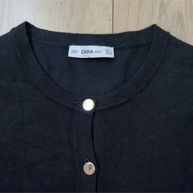 ZARA(ザラ)の【送料込】ZARA／ニット／カーディガン／ブラック レディースのトップス(カーディガン)の商品写真