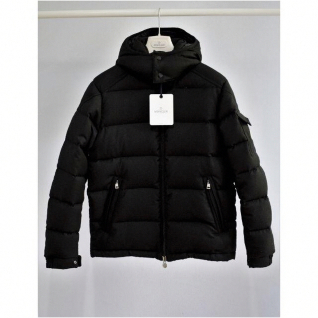 MONCLER(モンクレール)の超美品　  モンクレール　モンジュネーブル メンズのジャケット/アウター(ダウンジャケット)の商品写真