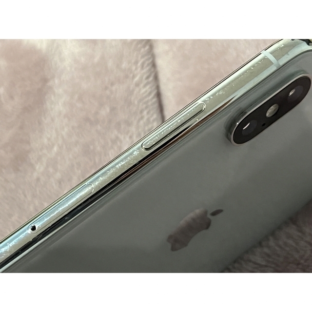 Apple(アップル)のau SIMロック解除済み iPhone XS Max 64GB 中古 スマホ/家電/カメラのスマートフォン/携帯電話(スマートフォン本体)の商品写真