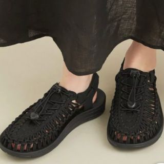 キーン(KEEN)のUNEEK サンダル　24cm(サンダル)