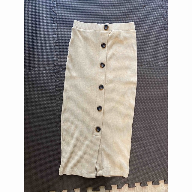ZARA(ザラ)のZARA ベージュ　綺麗めスカート レディースのスカート(ひざ丈スカート)の商品写真
