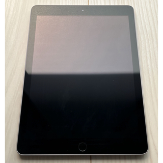アイパッド(iPad)のiPad (第6世代)スペースグレイ 32GB Wi-Fi(タブレット)