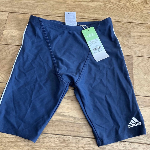 adidas(アディダス)のadidas 水着 キッズ/ベビー/マタニティのキッズ服男の子用(90cm~)(水着)の商品写真