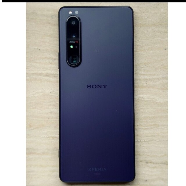 Xperia(エクスペリア)の【中古美品】au Xperia 1 III SOG03 SIMロック解除済 紫 スマホ/家電/カメラのスマートフォン/携帯電話(スマートフォン本体)の商品写真