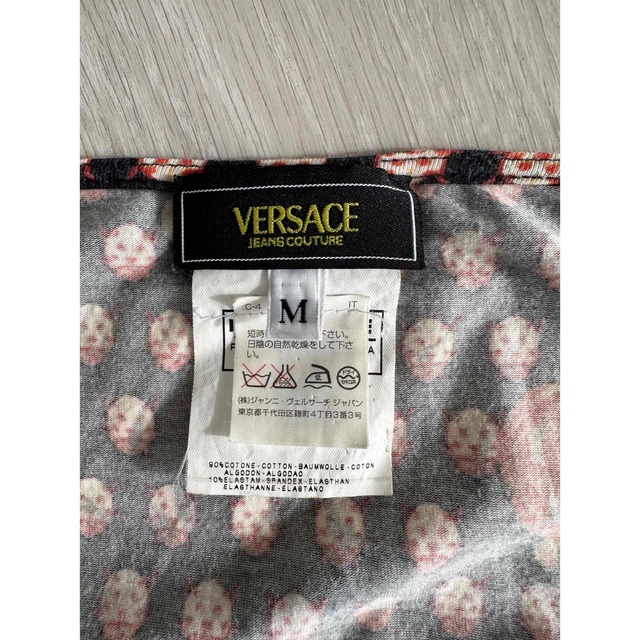 VERSACE(ヴェルサーチ)のヴェルサーチMトップス中古あちゃちゅむムチャチャkeikiiiヴィンテージ 古着 レディースのトップス(Tシャツ(半袖/袖なし))の商品写真