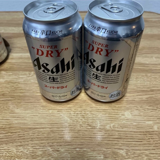 アサヒビール8本とDOUTORコーヒー、スタバコーヒー（1個） 食品/飲料/酒の酒(ビール)の商品写真