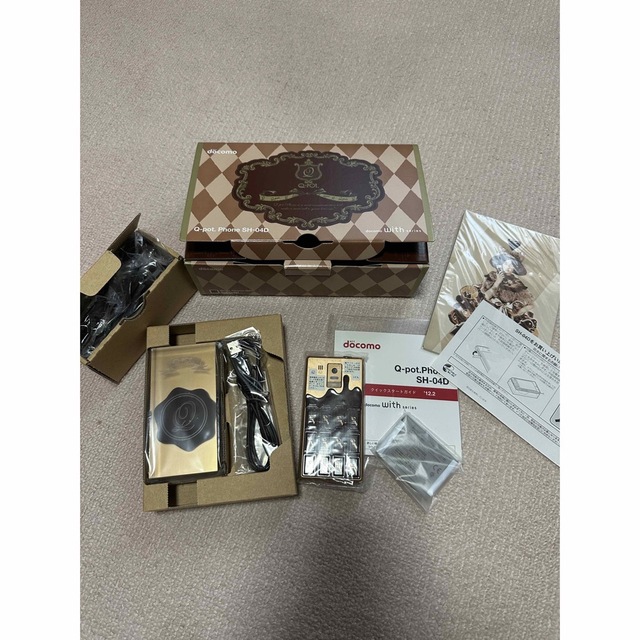 Q-pot. - Q-pot. Phone SH-04D スマートフォン キューポット 未使用品