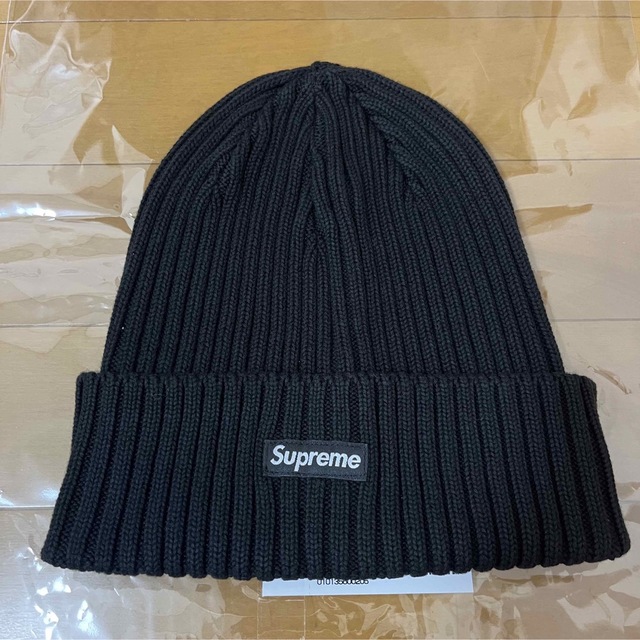 Supreme(シュプリーム)の★着画あり★ Supreme Overdyed Beanie 黒 ブラック メンズの帽子(ニット帽/ビーニー)の商品写真