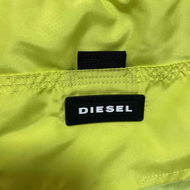 DIESEL(ディーゼル)の新品未使用　DIESEL ビーチウェア グラデプリント メンズ水着 メンズの水着/浴衣(水着)の商品写真