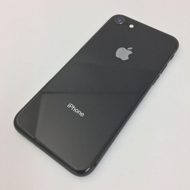 iPhone(アイフォーン)の【B】iPhone 8/64GB/356097098436609 スマホ/家電/カメラのスマートフォン/携帯電話(スマートフォン本体)の商品写真