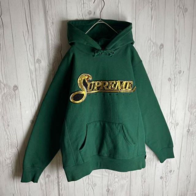 Supreme(シュプリーム)の【超希少カラー】シュプリーム☆スパンコール即完売モデルパーカー 入手困難 美品 メンズのトップス(パーカー)の商品写真