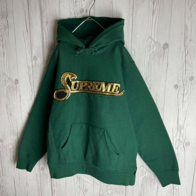 Supreme(シュプリーム)の【超希少カラー】シュプリーム☆スパンコール即完売モデルパーカー 入手困難 美品 メンズのトップス(パーカー)の商品写真