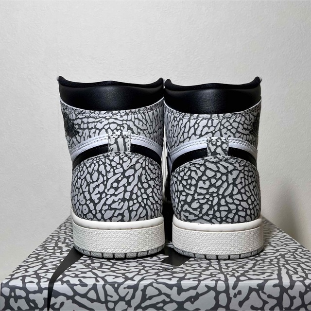 スニーカーNIKE AIR JORDAN 1 HIGH OG WHITE CEMENT