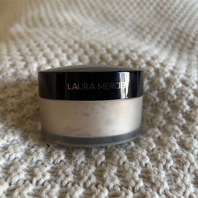 laura mercier(ローラメルシエ)のローラメルシエ　ルースパウダー29g コスメ/美容のベースメイク/化粧品(フェイスパウダー)の商品写真