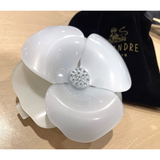 アレクサンドルドゥパリ カメリア バレッタ L フラワー アイス アレクサンドルドゥパリ カメリア バレッタ L フラワー アイス