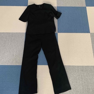 トウキョウイギン(TOKYO IGIN)のフォーマルスーツ　黒パンツスーツ　半袖パンツスーツ2点セット　黒フォーマルスーツ(礼服/喪服)