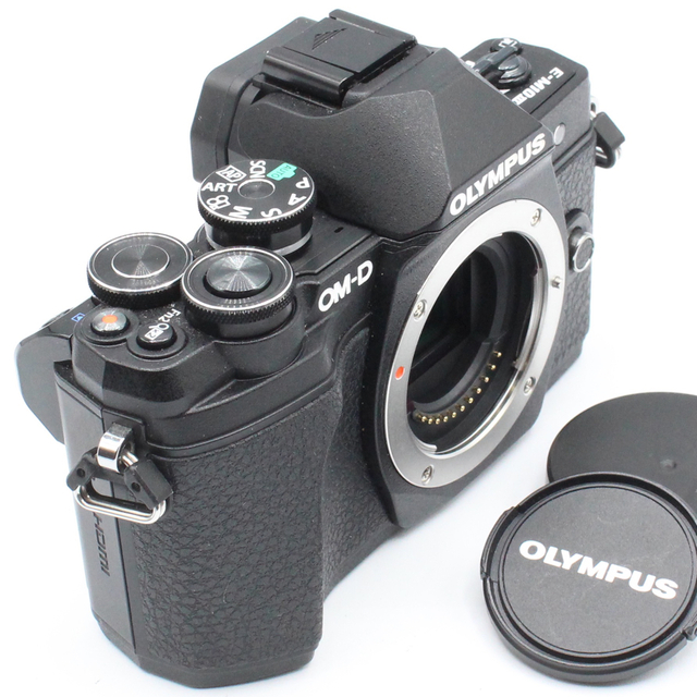 ショット極小のほぼ新品❤️OLYMPUS OM-D E-M10 mark iiiミラーレス一眼