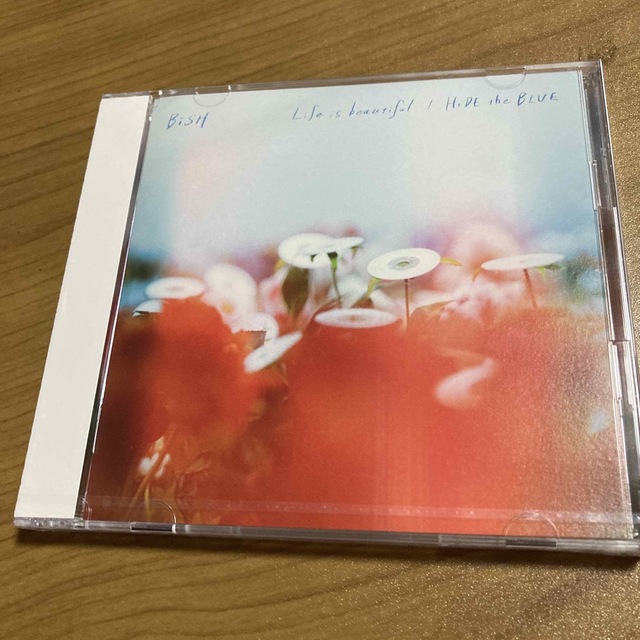 Life is beautiful/HiDE the BLUE（DVD付）