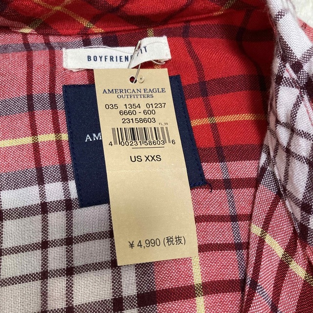 American Eagle(アメリカンイーグル)の【新品】AMERICAN EAGLE　アメリカンイーグル　チェックシャツ　赤 レディースのトップス(シャツ/ブラウス(長袖/七分))の商品写真