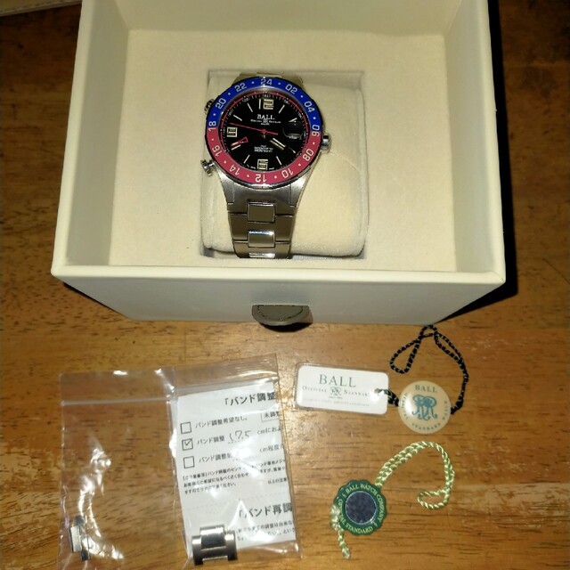 BALL(ボール)のBALL Roadmaster Pilot GMT メンズの時計(腕時計(アナログ))の商品写真