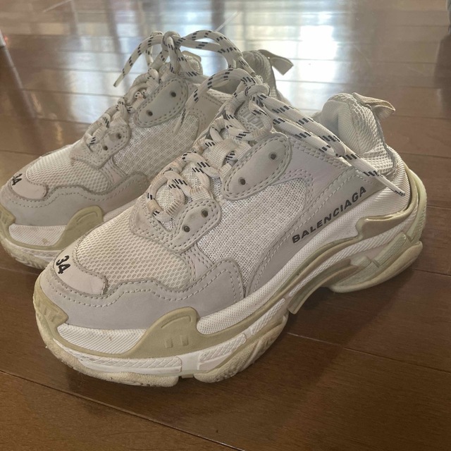 Balenciaga(バレンシアガ)のバレンシアガ　スニーカー　値下げ！ レディースの靴/シューズ(スニーカー)の商品写真