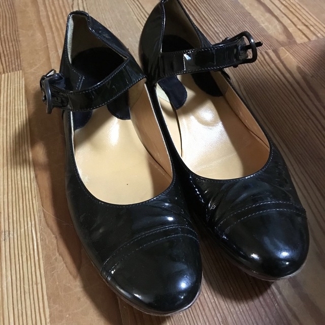 chausser(ショセ)のショセ　chausser エナメル　ワンストラップ　パンプス レディースの靴/シューズ(その他)の商品写真