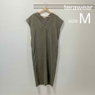 トゥデイフル(TODAYFUL)の◻︎terawear emu Vネックワンピース　ジレ　ベスト(ロングワンピース/マキシワンピース)