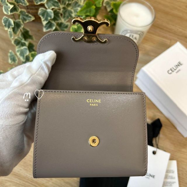 CELINE　セリーヌ　スモールウォレット　トリオンフ　三つ折り財布　現行品