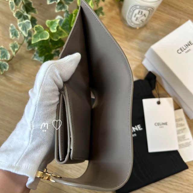 CELINE　セリーヌ　スモールウォレット　トリオンフ　三つ折り財布　現行品