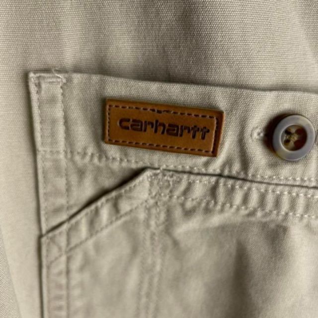 carhartt(カーハート)の【ビッグシルエット】カーハート☆ワンポイントレザーロゴ入り シャツ 厚手 人気 メンズのトップス(シャツ)の商品写真