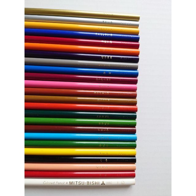 三菱鉛筆(ミツビシエンピツ)の残量9.5割以上 三菱　色鉛筆　金銀入り24色セット エンタメ/ホビーのアート用品(色鉛筆)の商品写真