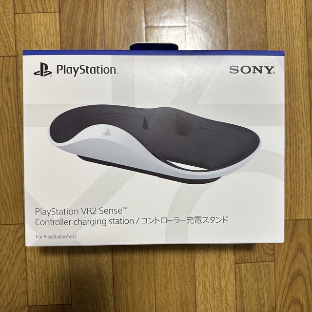 PlayStation VR(プレイステーションヴィーアール)の【新品未開封】psvr2 充電スタンド エンタメ/ホビーのゲームソフト/ゲーム機本体(その他)の商品写真