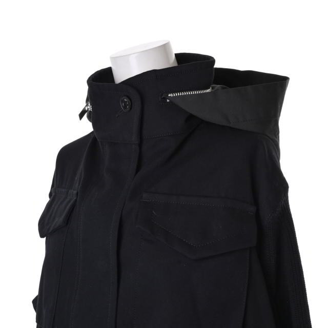 Sacai 再構築 ドッキング ミリタリー ジャケット Sacai 再構築 ドッキング ミリタリー ジャケット