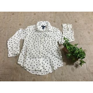 ギャップキッズ(GAP Kids)の★半額以下SALE★GapKidsハート柄シャツ120★(ブラウス)