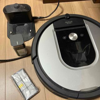 アイロボット(iRobot)のルンバ961 ジャンク(掃除機)