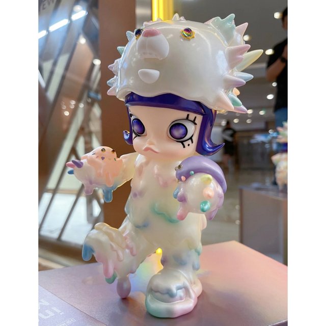 EROSION MOLLY COSTUME inc Molly ビッグフィギュア