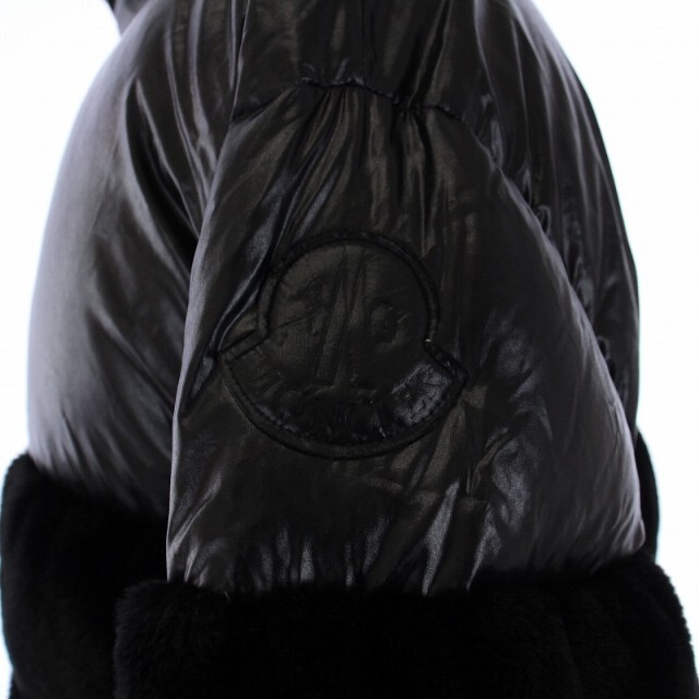 MONCLER - モンクレール LOGODEC ダウンジャケット フェイクファー