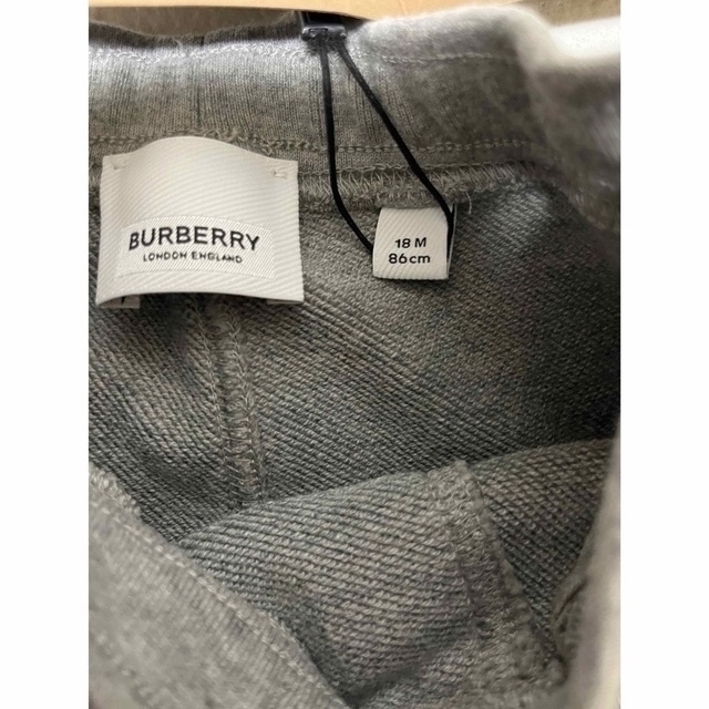 BURBERRY(バーバリー)の専用⭐︎Burberry キッズ/ベビー/マタニティのベビー服(~85cm)(パンツ)の商品写真