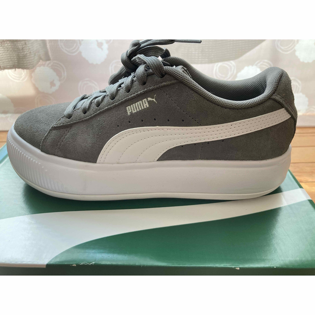 PUMA(プーマ)の【再値下げ】美品　PUMA スウェード マユ スニーカー ユニセックス　厚底 レディースの靴/シューズ(スニーカー)の商品写真