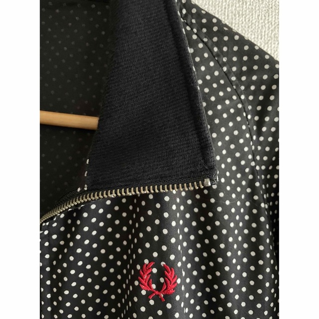 FRED PERRY(フレッドペリー)のフレッドペリー　ジップアップ　ジャケット　ブルゾン　ドット柄 メンズのジャケット/アウター(ブルゾン)の商品写真