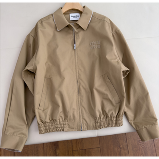 Miu Miu】オーバーサイズ チノ ブルゾンジャケット | www.jarussi.com.br