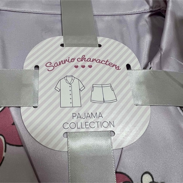 GU(ジーユー)のGU サテンパジャマ サンリオ マイメロディ 半袖 ライトパープル XL レディースのルームウェア/パジャマ(パジャマ)の商品写真