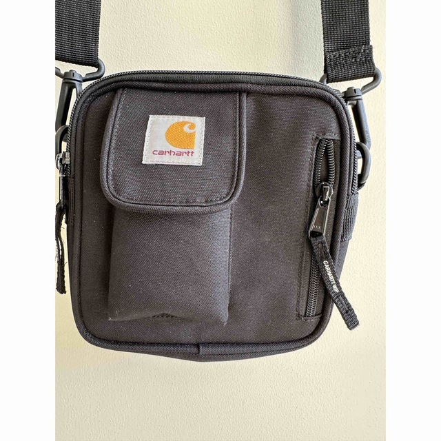 carhartt(カーハート)のcarharrtカーハート essential bag ショルダーバッグ メンズのバッグ(ショルダーバッグ)の商品写真