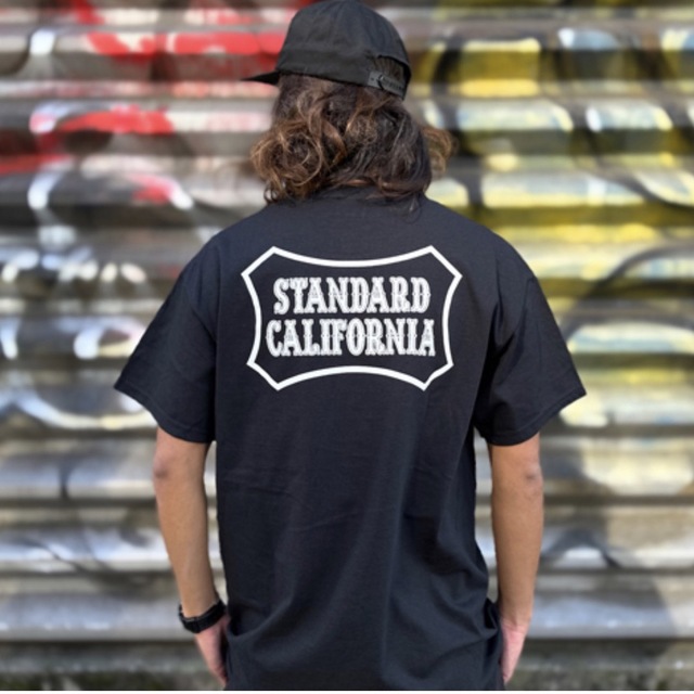 STANDARD CALIFORNIA(スタンダードカリフォルニア)のVANS × Standard California Logo T ポスター付き メンズのトップス(Tシャツ/カットソー(半袖/袖なし))の商品写真