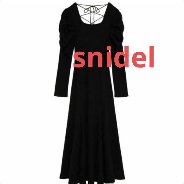 snidel　バックオープンカットワンピース　ブラック　０