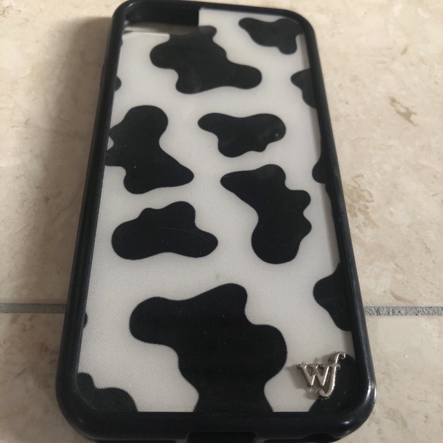 Wildflower Moo Moo iPhone ケース スマホ/家電/カメラのスマホアクセサリー(iPhoneケース)の商品写真