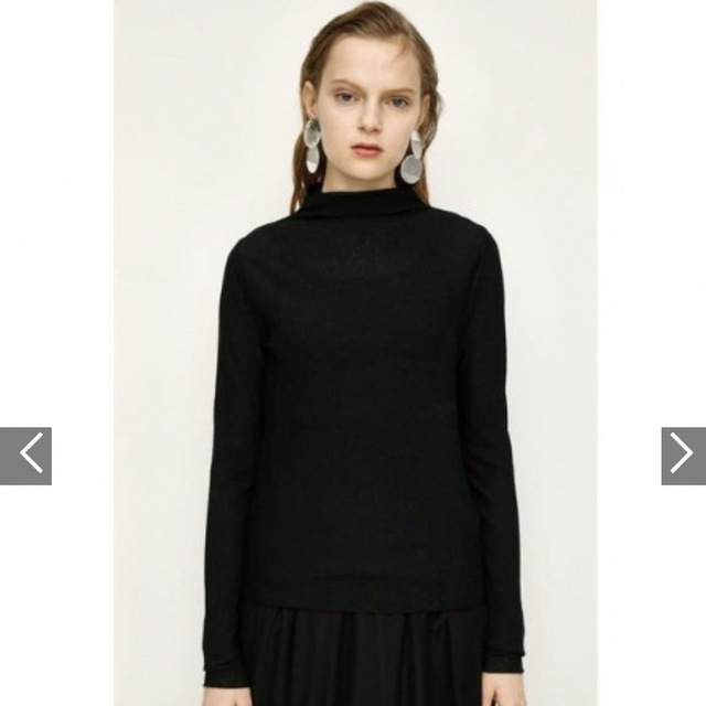 SLY(スライ)の新品　sly SHEER PLEATS トップス 1 黒　シアー　プリーツ レディースのトップス(カットソー(長袖/七分))の商品写真